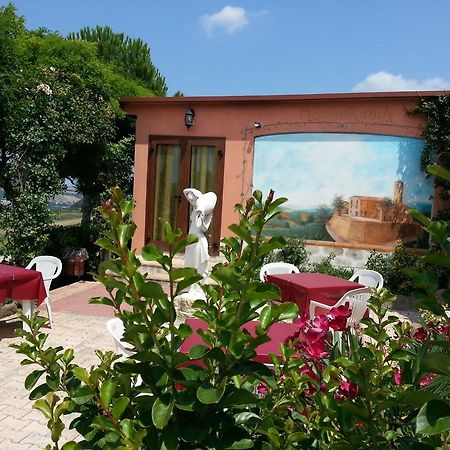 Azienda Agrituristica Piccolo Ranch San Pietro  ภายนอก รูปภาพ