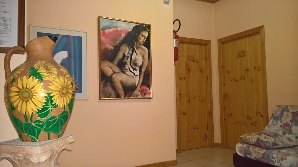 Azienda Agrituristica Piccolo Ranch San Pietro  ภายนอก รูปภาพ